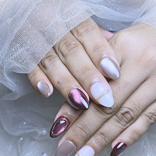 3D chrome nail art design